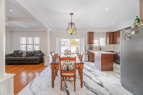 Photo 10 at 204 Lormel Gate, Vellore Village, Vaughan