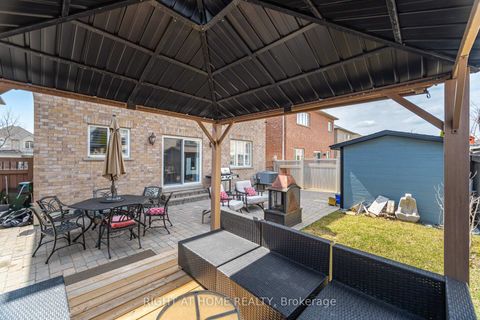 Photo 33 at 204 Lormel Gate, Vellore Village, Vaughan