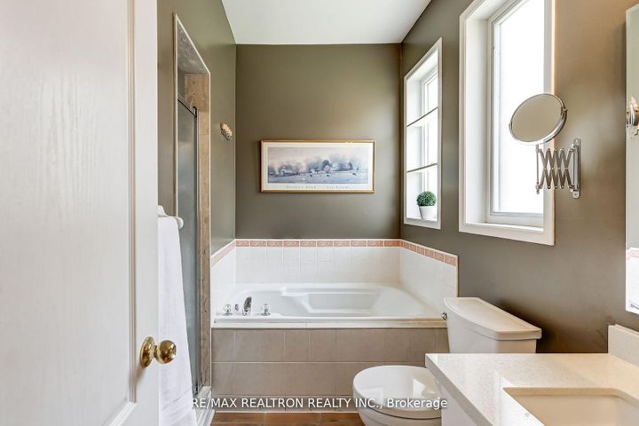 Photo 15 at 61 Manorwood Drive, Berczy, Markham