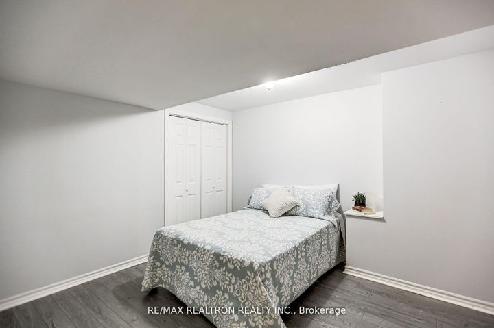 Photo 22 at 61 Manorwood Drive, Berczy, Markham