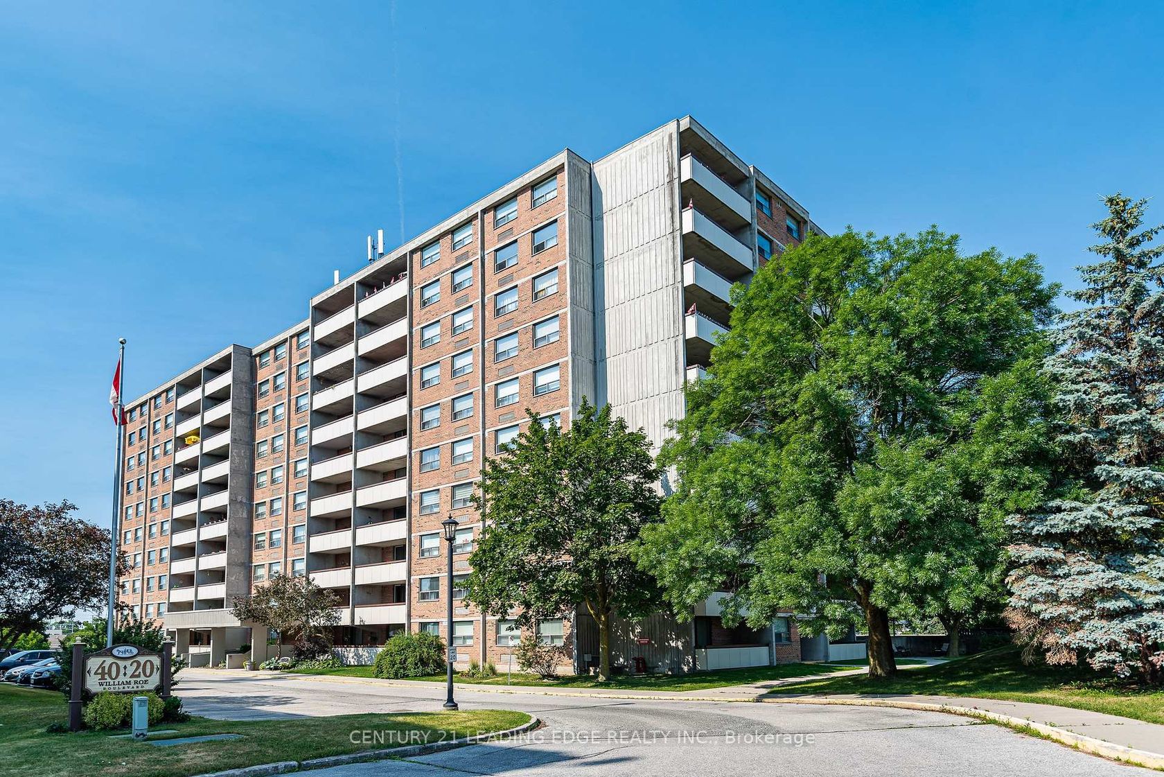 908 - 20 William Roe Boulevard, Central Newmarket, Newmarket photo 3