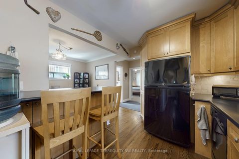 Photo 9 at 242 Joicey Boulevard, Nortown, Toronto