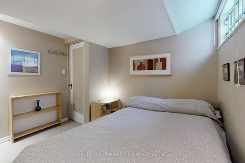 Photo 23 at 242 Joicey Boulevard, Nortown, Toronto