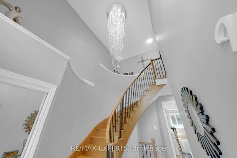 Photo 9 at 2190 Dawson Crescent, Alcona, Innisfil