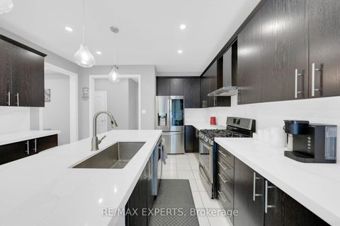 Photo 13 at 2190 Dawson Crescent, Alcona, Innisfil