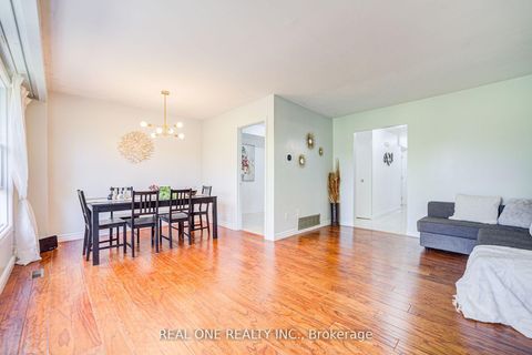 Photo 10 at 46 - 81 Brookmill Boulevard, L'Amoreaux, Toronto
