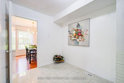 Photo 16 at 46 - 81 Brookmill Boulevard, L'Amoreaux, Toronto