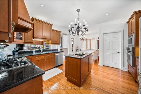 Photo 10 at 452 Athabasca Drive, Rural Vaughan, Vaughan