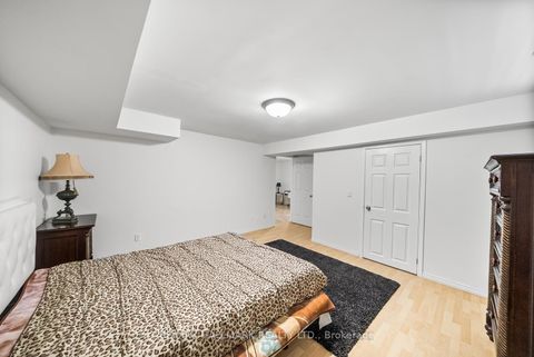 Photo 33 at 452 Athabasca Drive, Rural Vaughan, Vaughan