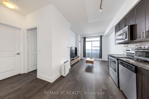 Photo 6 at 528 - 7900 Bathurst Street, Beverley Glen, Vaughan
