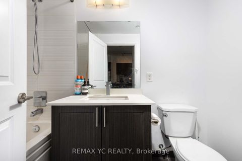 Photo 12 at 528 - 7900 Bathurst Street, Beverley Glen, Vaughan