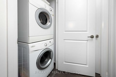 Photo 13 at 528 - 7900 Bathurst Street, Beverley Glen, Vaughan