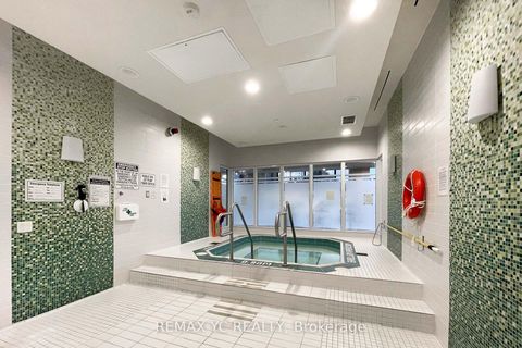 Photo 15 at 528 - 7900 Bathurst Street, Beverley Glen, Vaughan