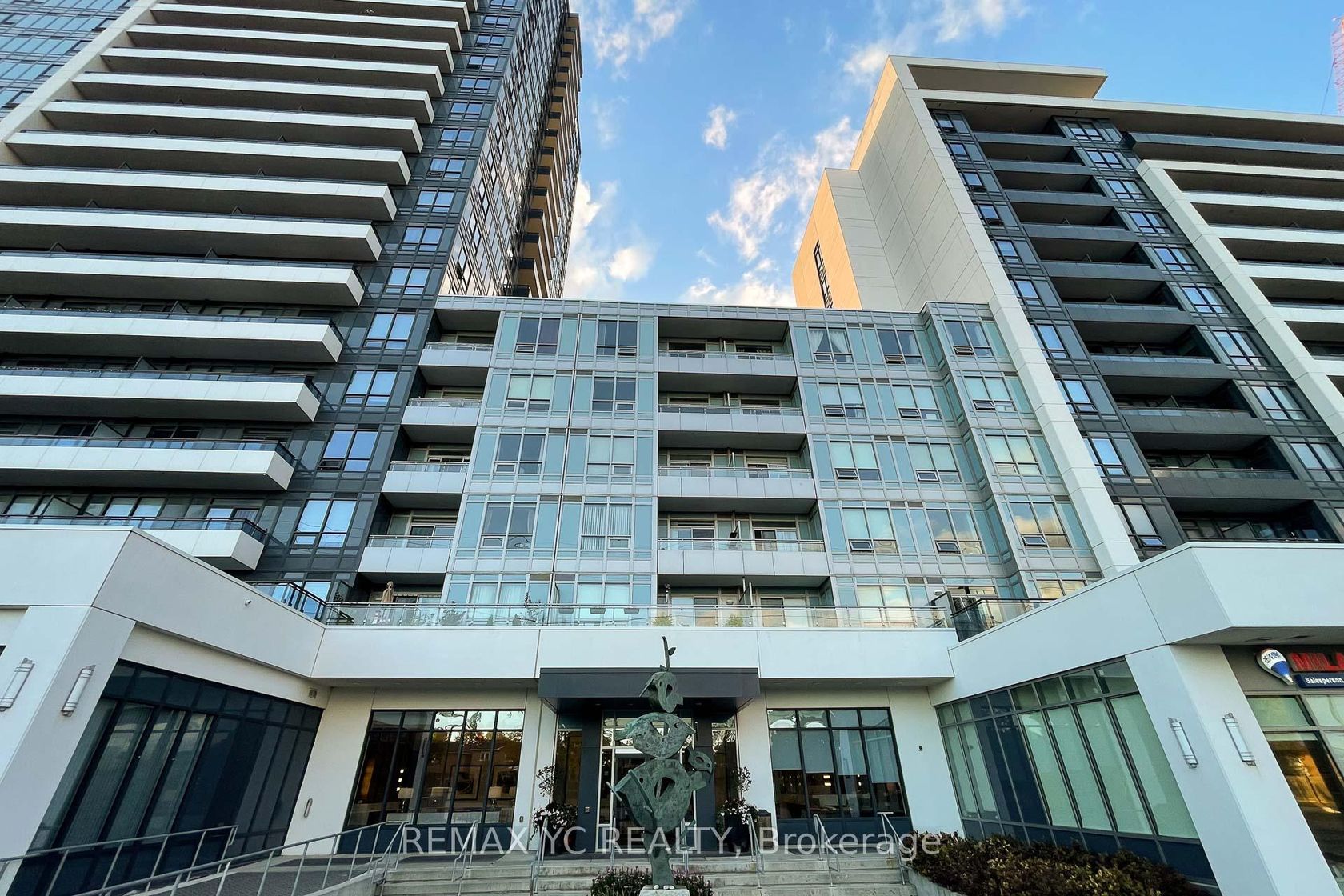 528 - 7900 Bathurst Street, Beverley Glen, Vaughan 