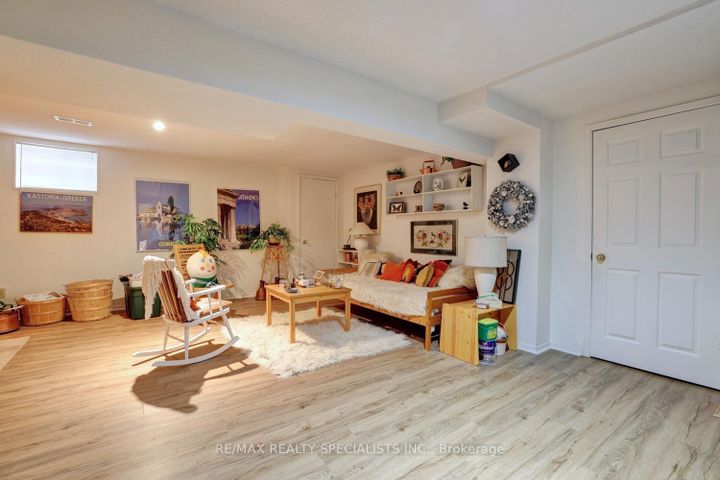 Photo 32 at 1995 Pitagora Court, Sheridan, Mississauga