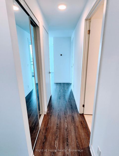 Photo 3 at 1204 - 7950 BATHURST Street, Beverley Glen, Vaughan