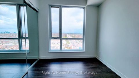 Photo 5 at 1204 - 7950 BATHURST Street, Beverley Glen, Vaughan