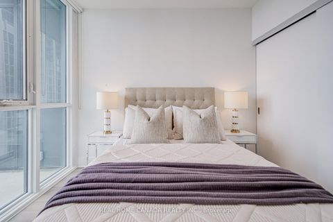 Photo 25 at 2608 - 32 Davenport Road, Annex, Toronto
