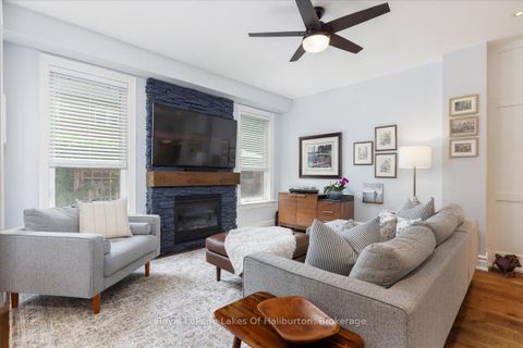 Photo 11 at 206 Birkshire Drive, Bayview Wellington, Aurora