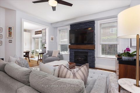 Photo 14 at 206 Birkshire Drive, Bayview Wellington, Aurora