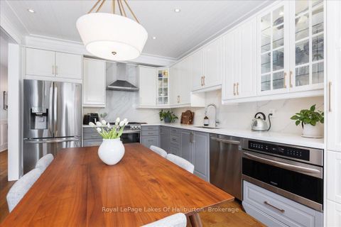 Photo 16 at 206 Birkshire Drive, Bayview Wellington, Aurora