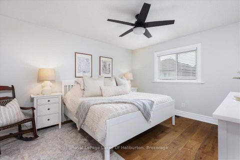 Photo 19 at 206 Birkshire Drive, Bayview Wellington, Aurora