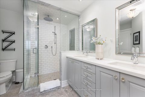 Photo 21 at 206 Birkshire Drive, Bayview Wellington, Aurora