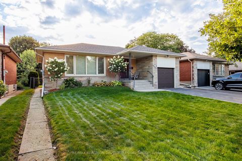 Photo 1 at 122 Collinson Boulevard, Clanton Park, Toronto
