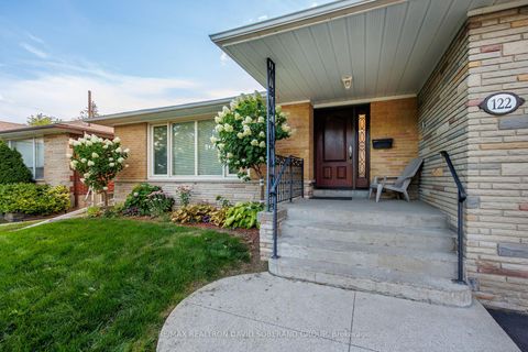 Photo 2 at 122 Collinson Boulevard, Clanton Park, Toronto