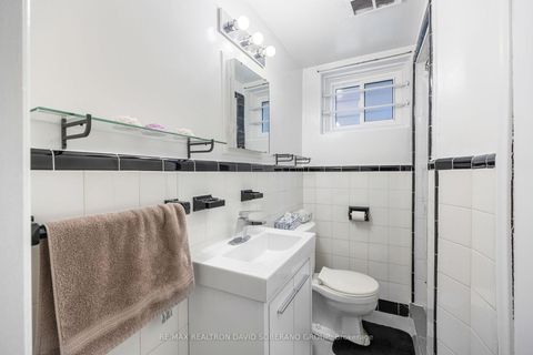 Photo 24 at 122 Collinson Boulevard, Clanton Park, Toronto