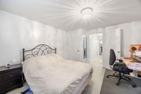 Photo 28 at 122 Collinson Boulevard, Clanton Park, Toronto
