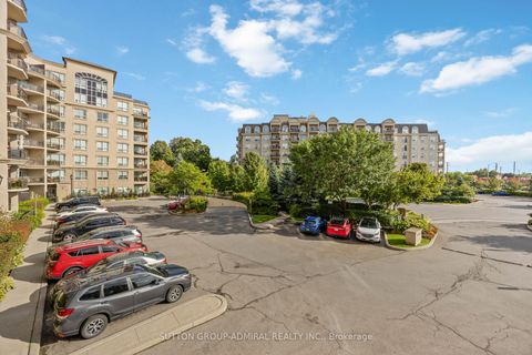 Photo 1 at 218 - 2 Maison Parc Court, Lakeview Estates, Vaughan