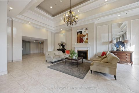 Photo 29 at 218 - 2 Maison Parc Court, Lakeview Estates, Vaughan