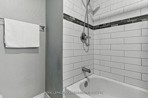 Photo 25 at 32 Fennimore Crescent, Jane Heights, Toronto
