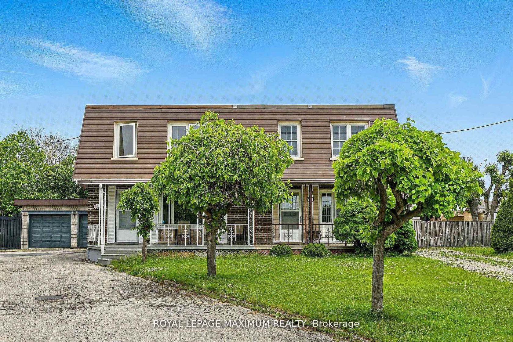 32 Fennimore Crescent, Jane Heights, Toronto 
