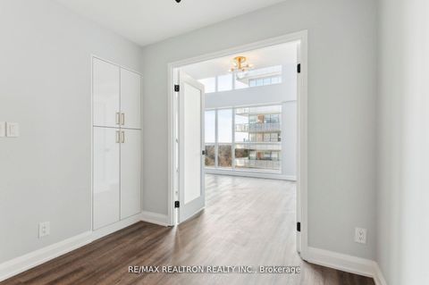 Photo 30 at 906 - 18 Merton Street, Mount Pleasant West, Toronto