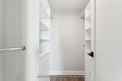 Photo 37 at 906 - 18 Merton Street, Mount Pleasant West, Toronto