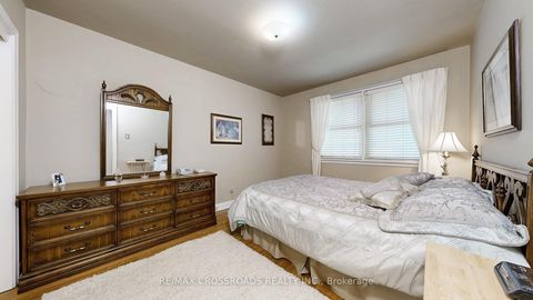 Photo 20 at 457 Paliser Court N, Harding, Richmond Hill