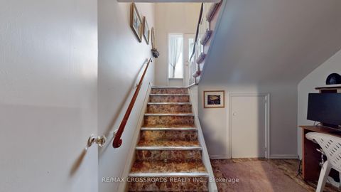 Photo 31 at 457 Paliser Court N, Harding, Richmond Hill