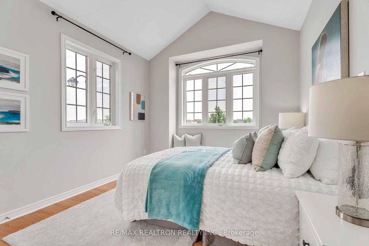 Photo 34 at 18 Augustine Avenue, Oak Ridges, Richmond Hill