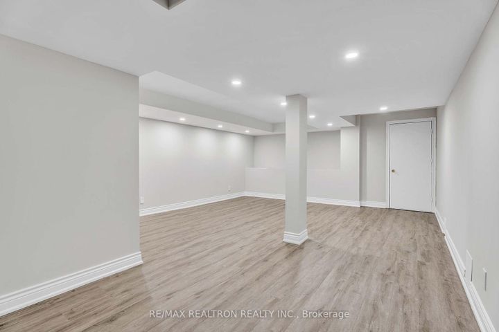 Photo 38 at 18 Augustine Avenue, Oak Ridges, Richmond Hill