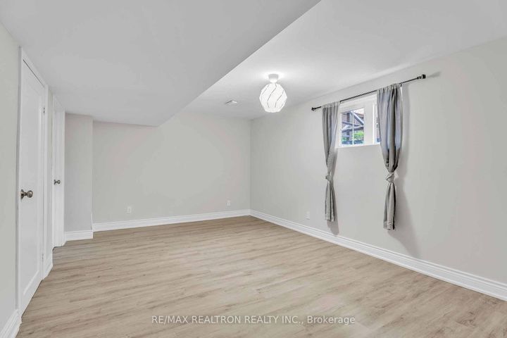 Photo 41 at 18 Augustine Avenue, Oak Ridges, Richmond Hill