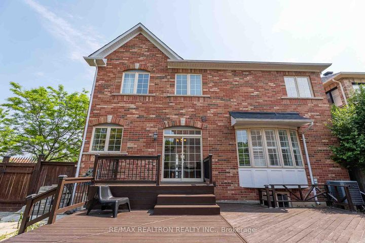 Photo 44 at 18 Augustine Avenue, Oak Ridges, Richmond Hill