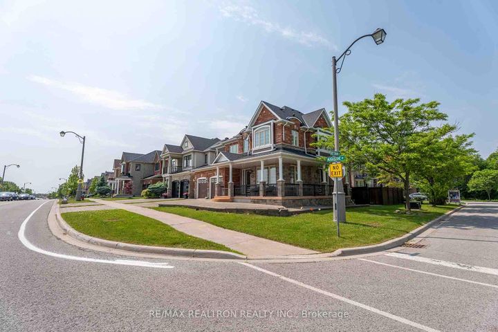 Photo 49 at 18 Augustine Avenue, Oak Ridges, Richmond Hill