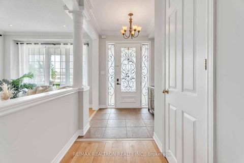 Photo 6 at 18 Augustine Avenue, Oak Ridges, Richmond Hill