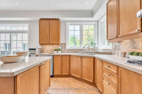 Photo 15 at 18 Augustine Avenue, Oak Ridges, Richmond Hill