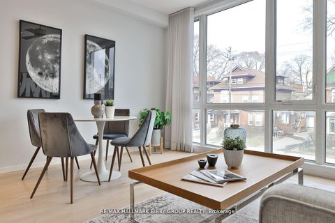 Photo 6 at 4 - 126 Spadina Road, Annex, Toronto