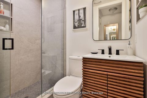 Photo 29 at 4 - 126 Spadina Road, Annex, Toronto