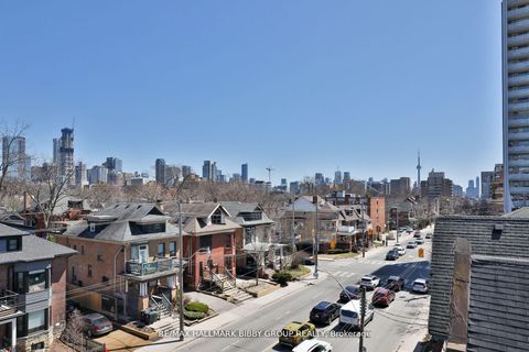 Photo 31 at 4 - 126 Spadina Road, Annex, Toronto