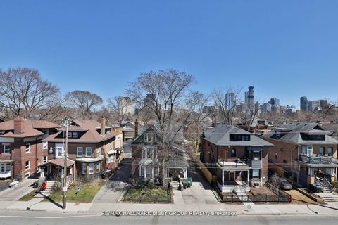 Photo 38 at 4 - 126 Spadina Road, Annex, Toronto